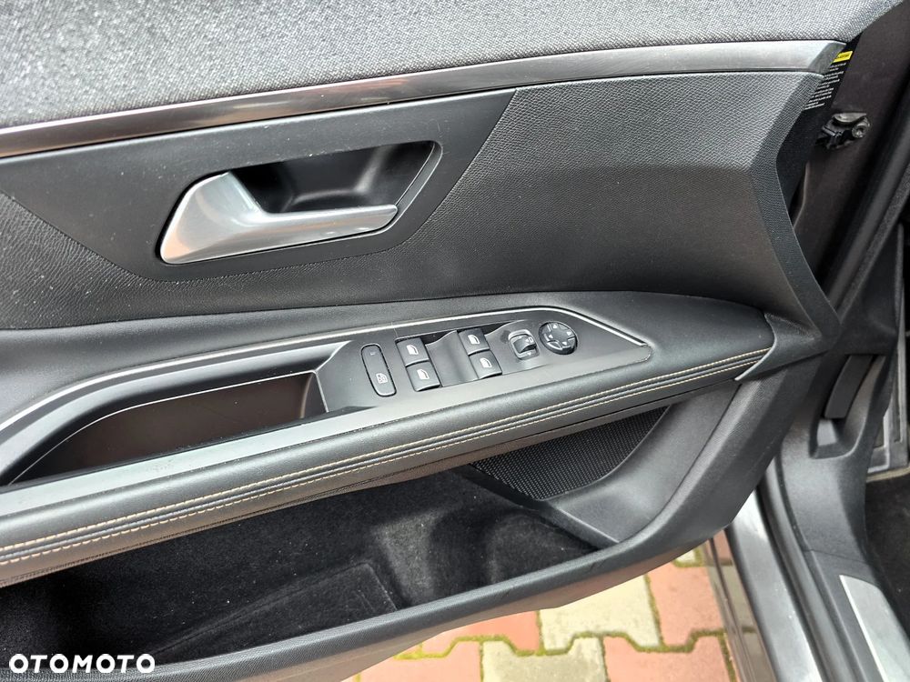 Peugeot 5008 PureTech 180 EAT8 Stop & Start GT Pack - 18