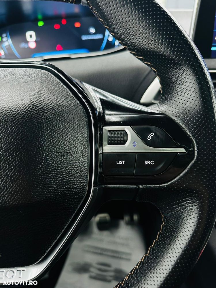 Peugeot 3008 1.2 PureTech Turbo S&S GT-Line - 31