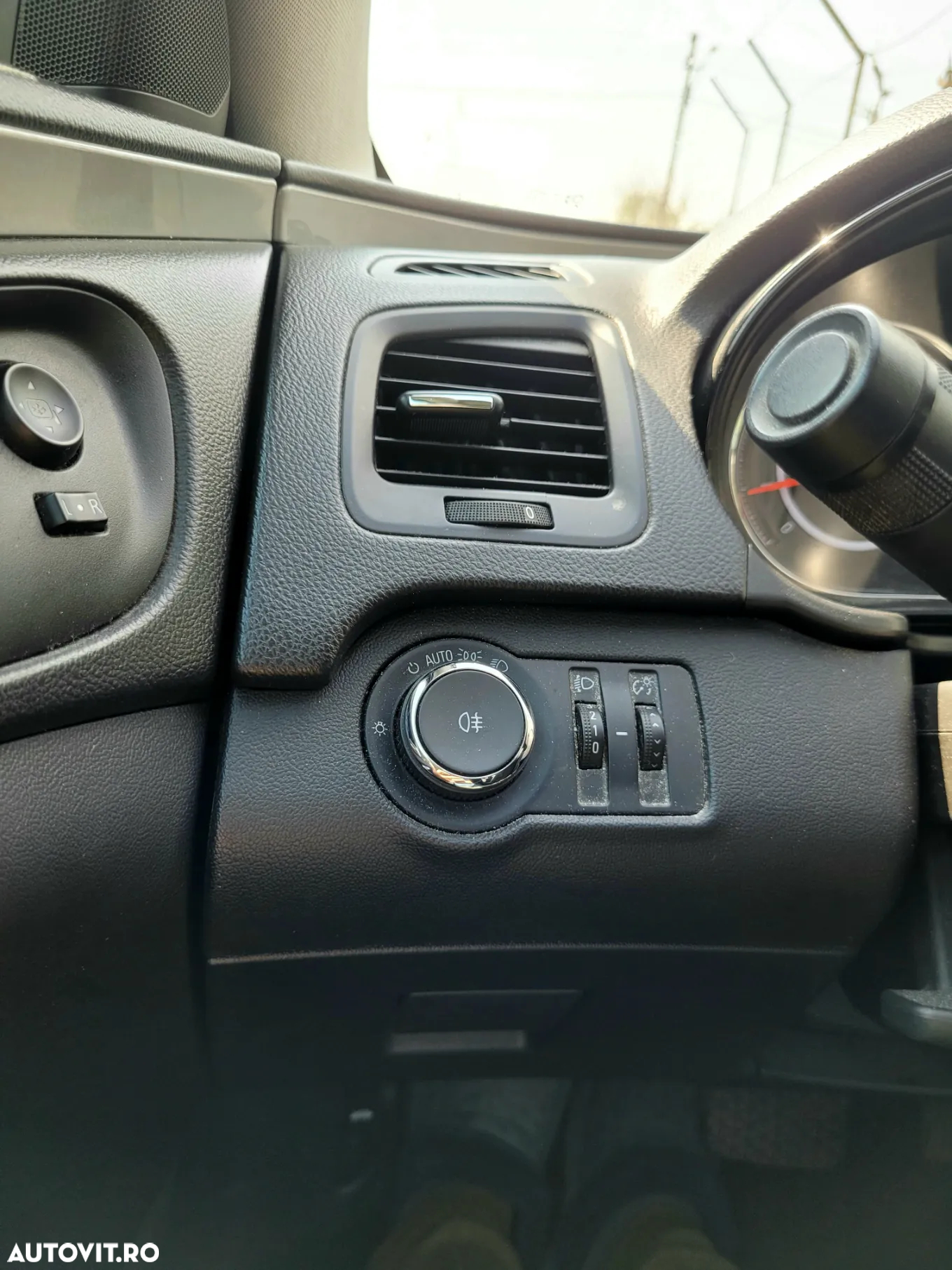 Opel Insignia - 4