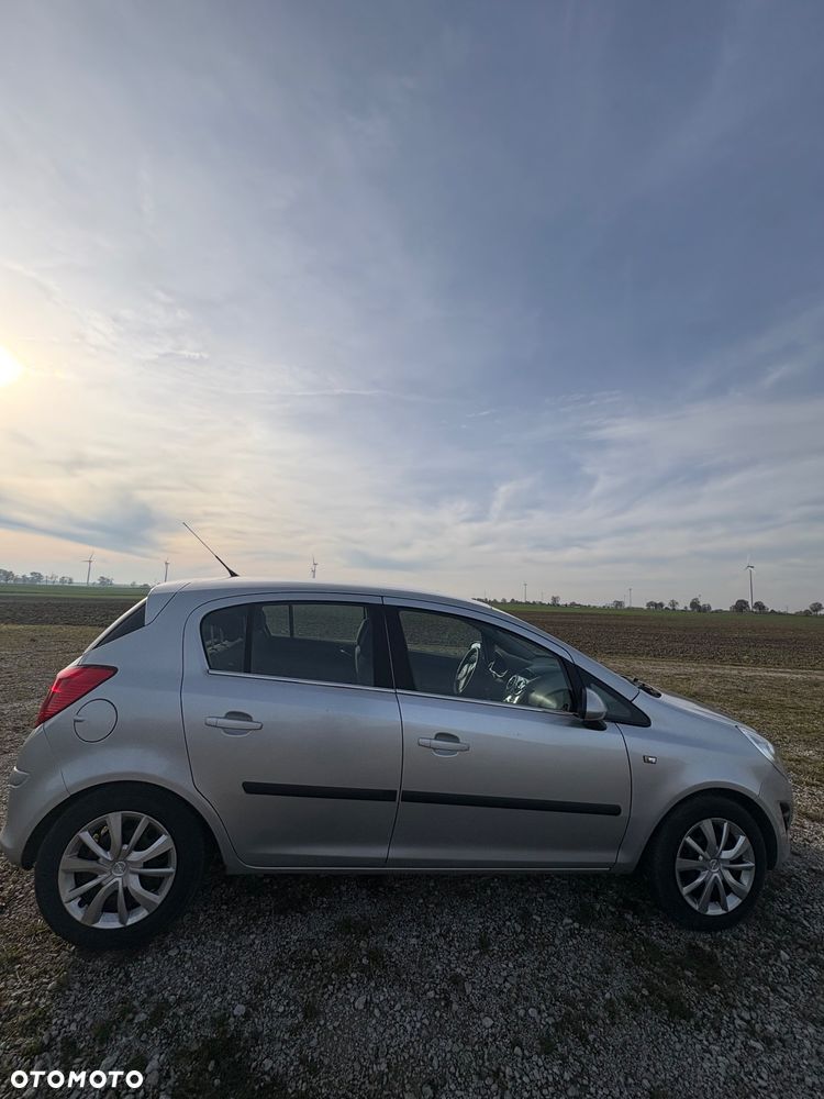 Opel Corsa 1.2 16V 111 - 3