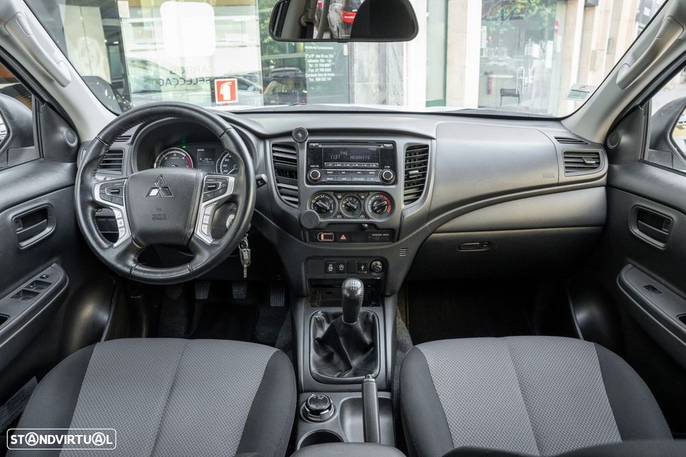 Mitsubishi L200 2.3 DI-D Space Cab Invite 4WD - 11