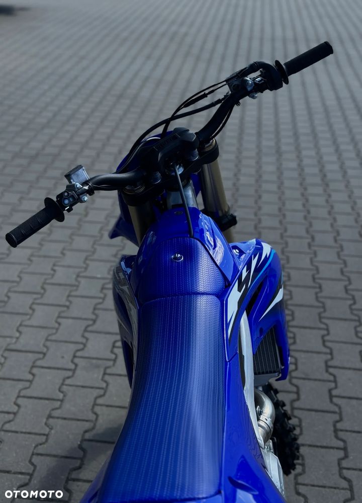 Yamaha YZ - 4