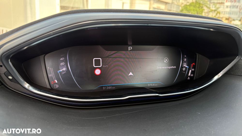 Peugeot 5008 - 10