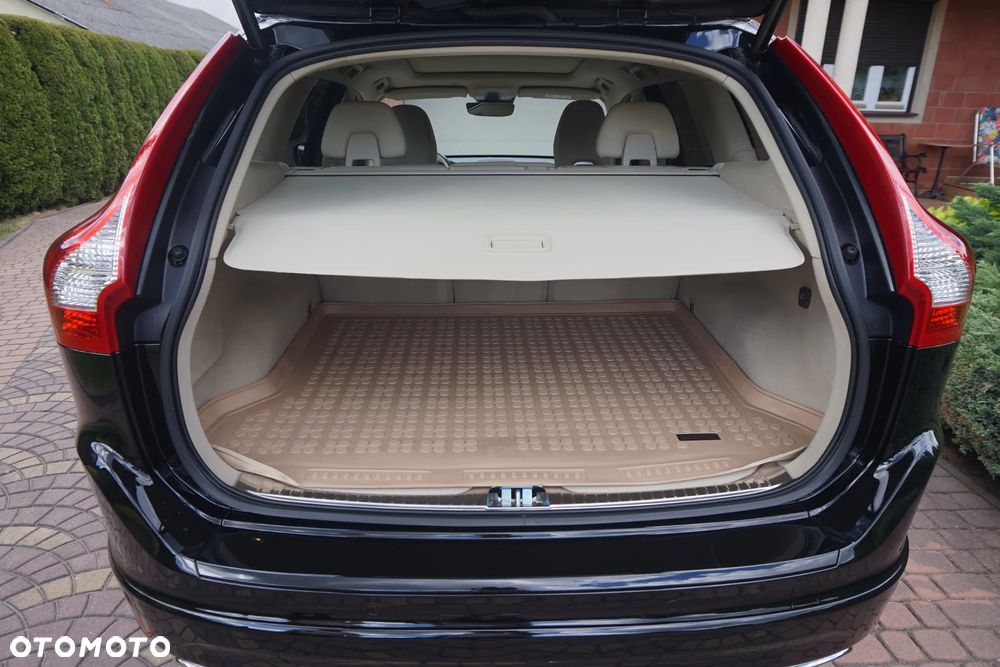 Volvo XC 60 D5 AWD Summum - 13
