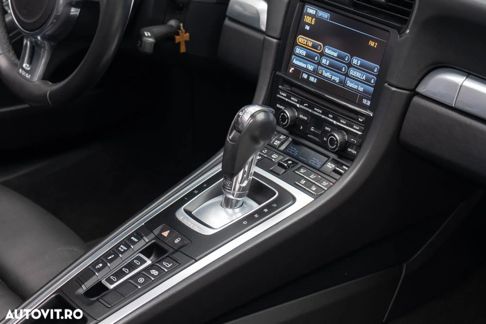 Porsche 911 Carrera 4S PDK - 40