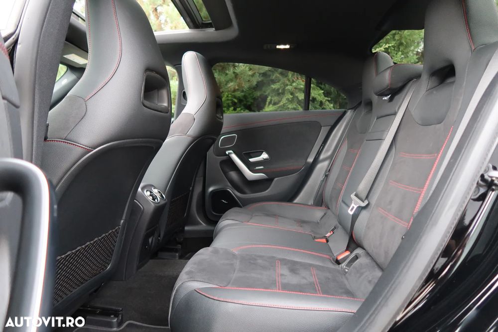 Mercedes-Benz CLA 250 e 8G-DCT AMG Line - 19