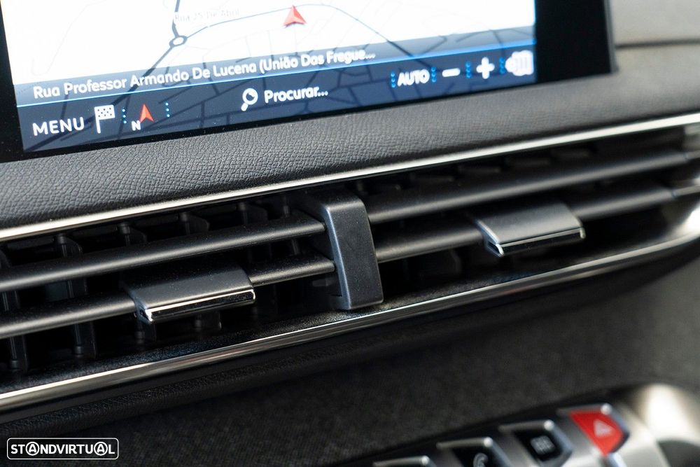 Peugeot 3008 1.5 BlueHDi GT Line EAT8 - 42