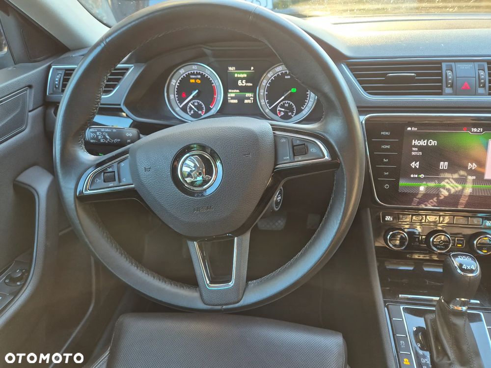 Skoda Superb 2.0 TSI 4x4 L&K DSG - 11