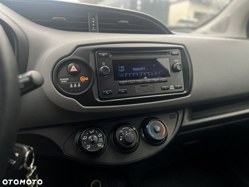 Toyota Yaris 1.5 Active - 11