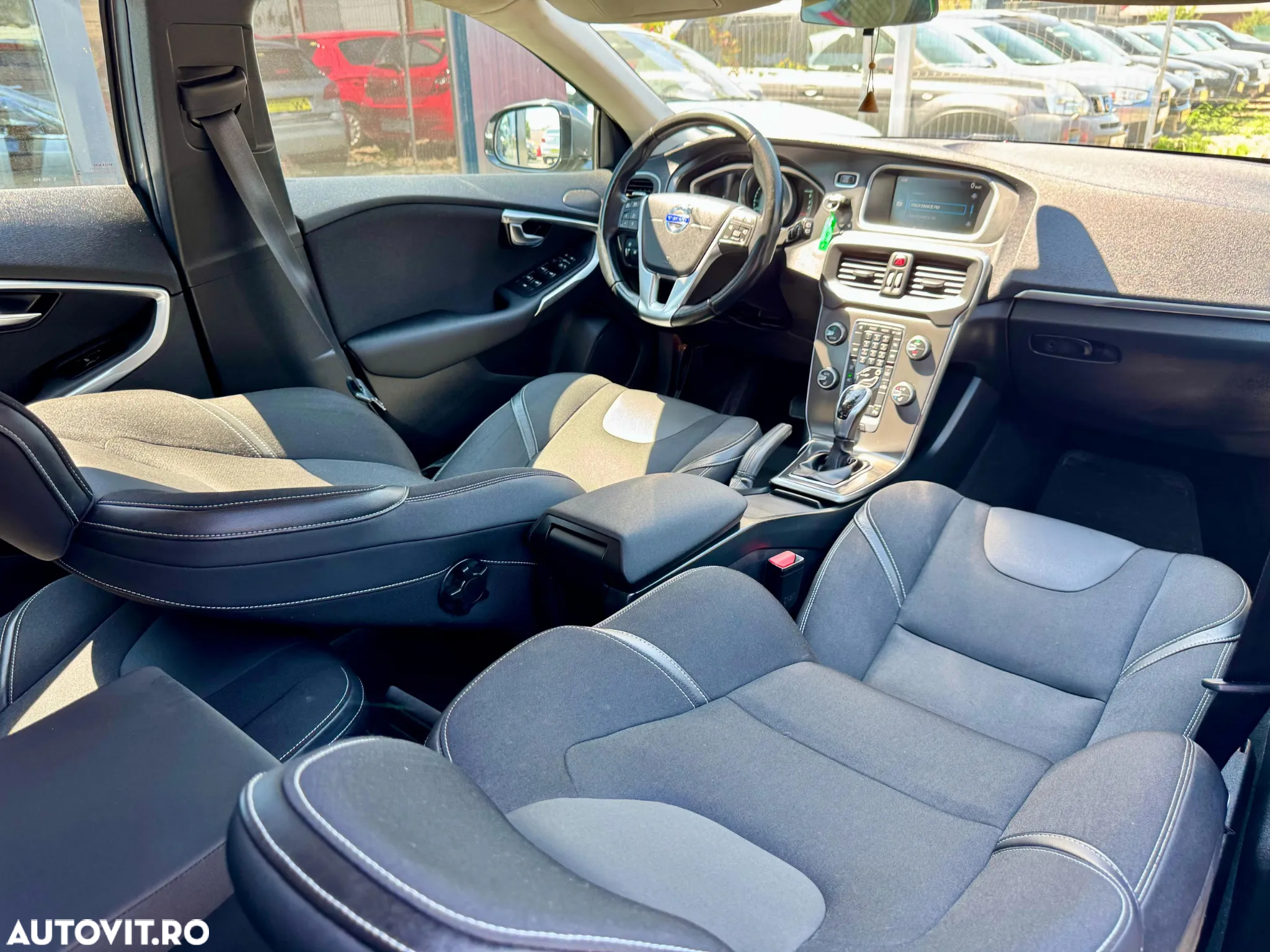 Volvo V40 D2 ECO Aut. Momentum - 20