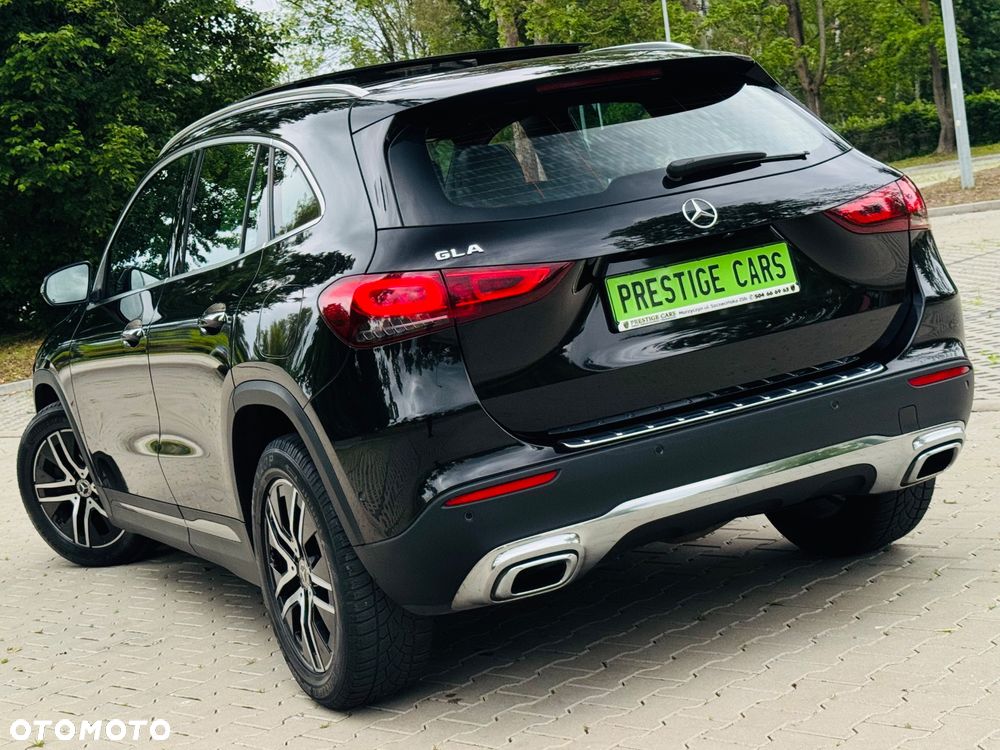 Mercedes-Benz GLA 200 d 8G-DCT Progressive - 8
