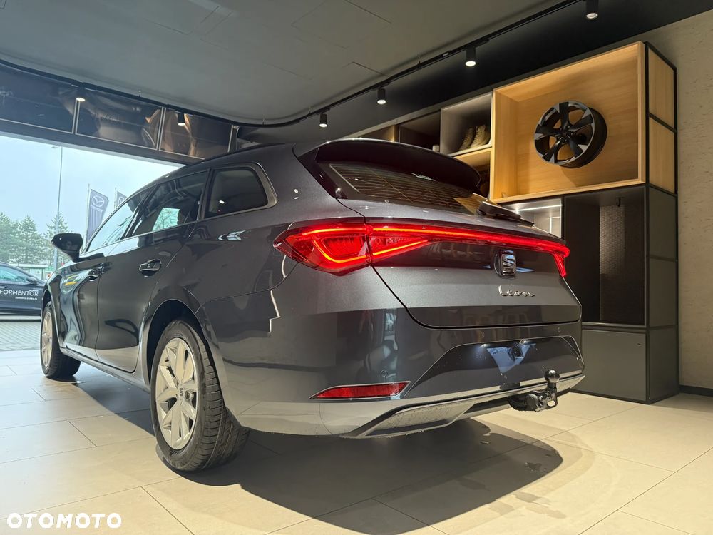 Seat Leon 1.5 eTSI Style DSG - 4