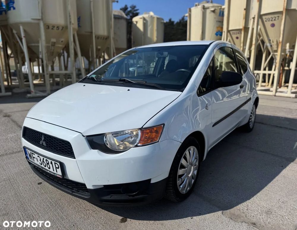 Mitsubishi Colt - 1