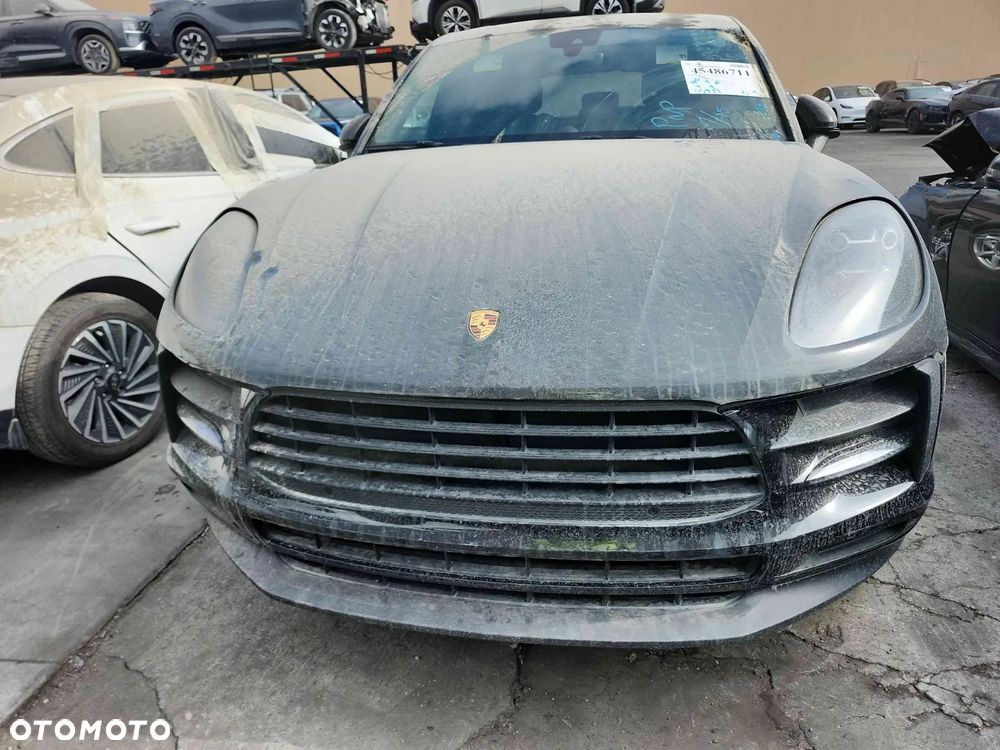 Porsche Macan Standard - 30