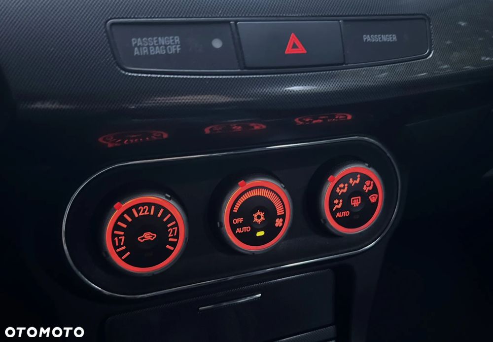 Mitsubishi Lancer 1.8 Intense - 21