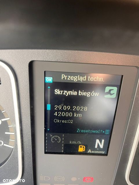 Mercedes-Benz ATEGO 1524L Izoterma 6.10 m | E-6 - 25