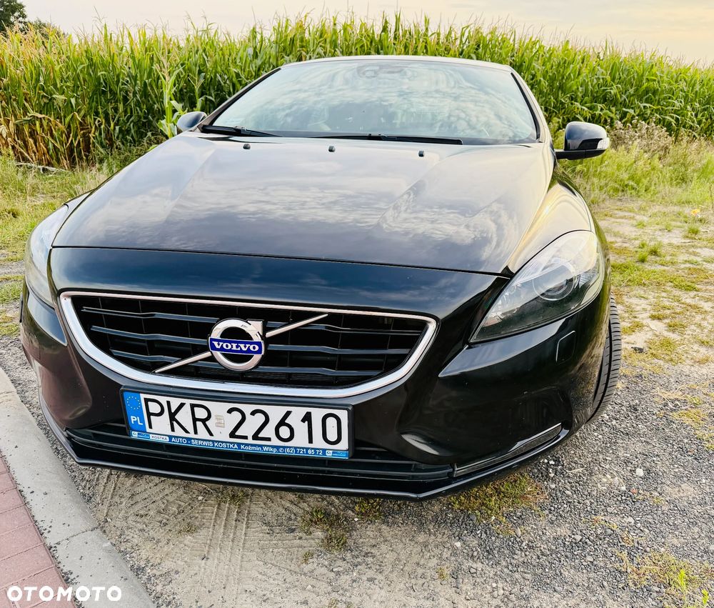 Volvo V40 T2 Momentum - 2