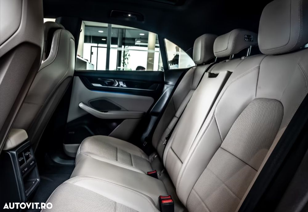 Porsche Macan 4 100 kWh - 11