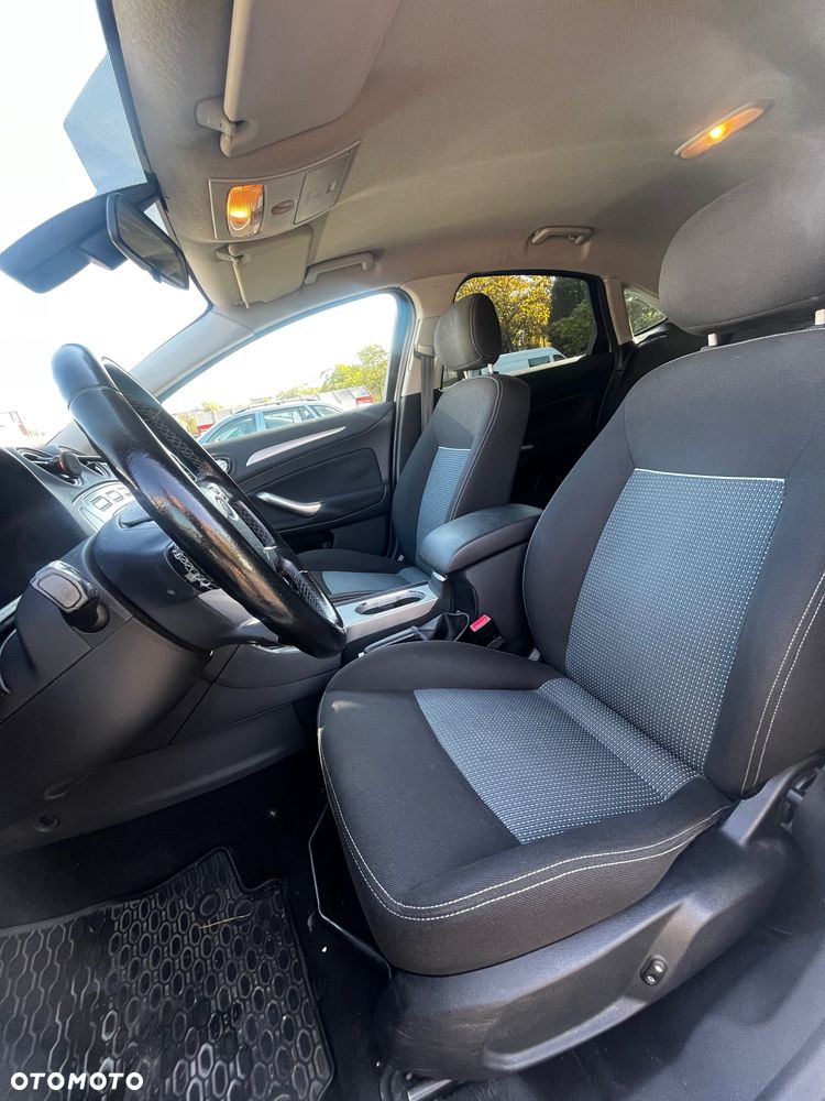 Ford Mondeo - 9