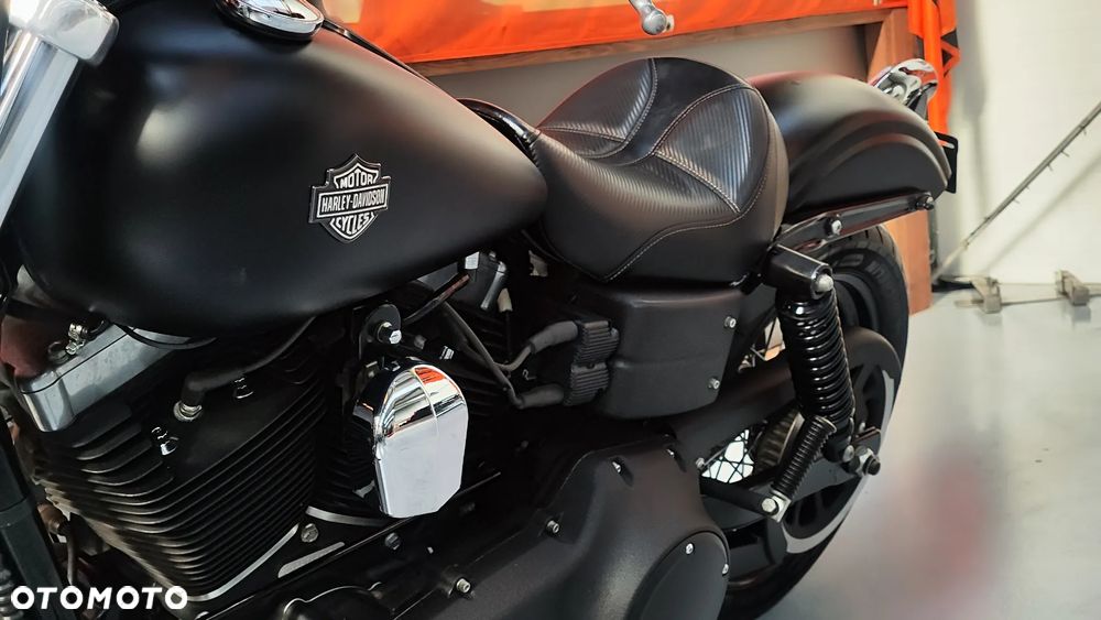 Harley-Davidson Dyna Street Bob - 18
