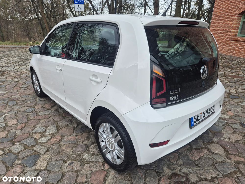 Volkswagen up! (BlueMotion Technology) move - 3