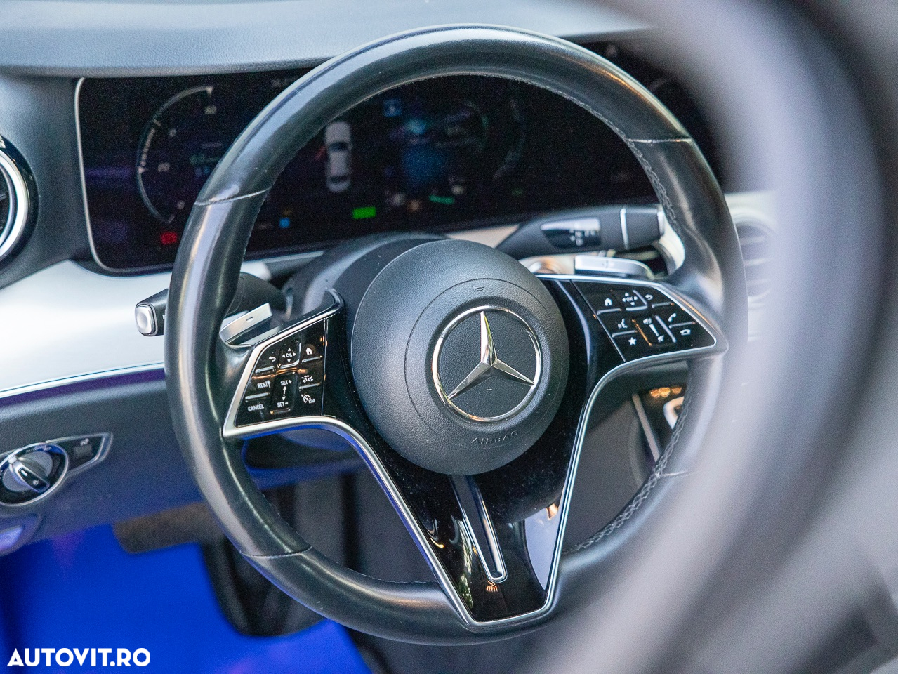 Mercedes-Benz E 300 de 4MATIC Aut. - 9