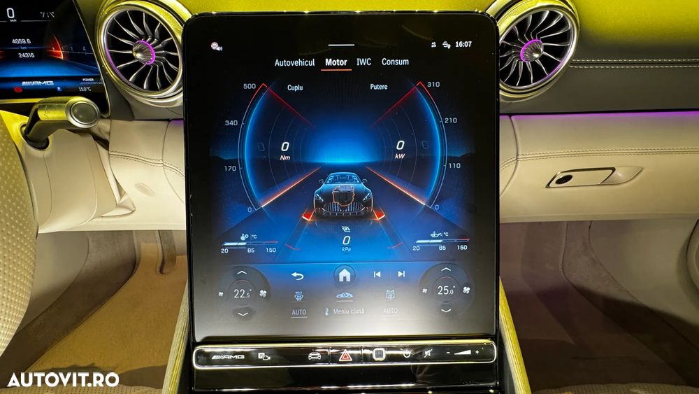 Mercedes-Benz AMG GT Coupe 43 MHEV - 31