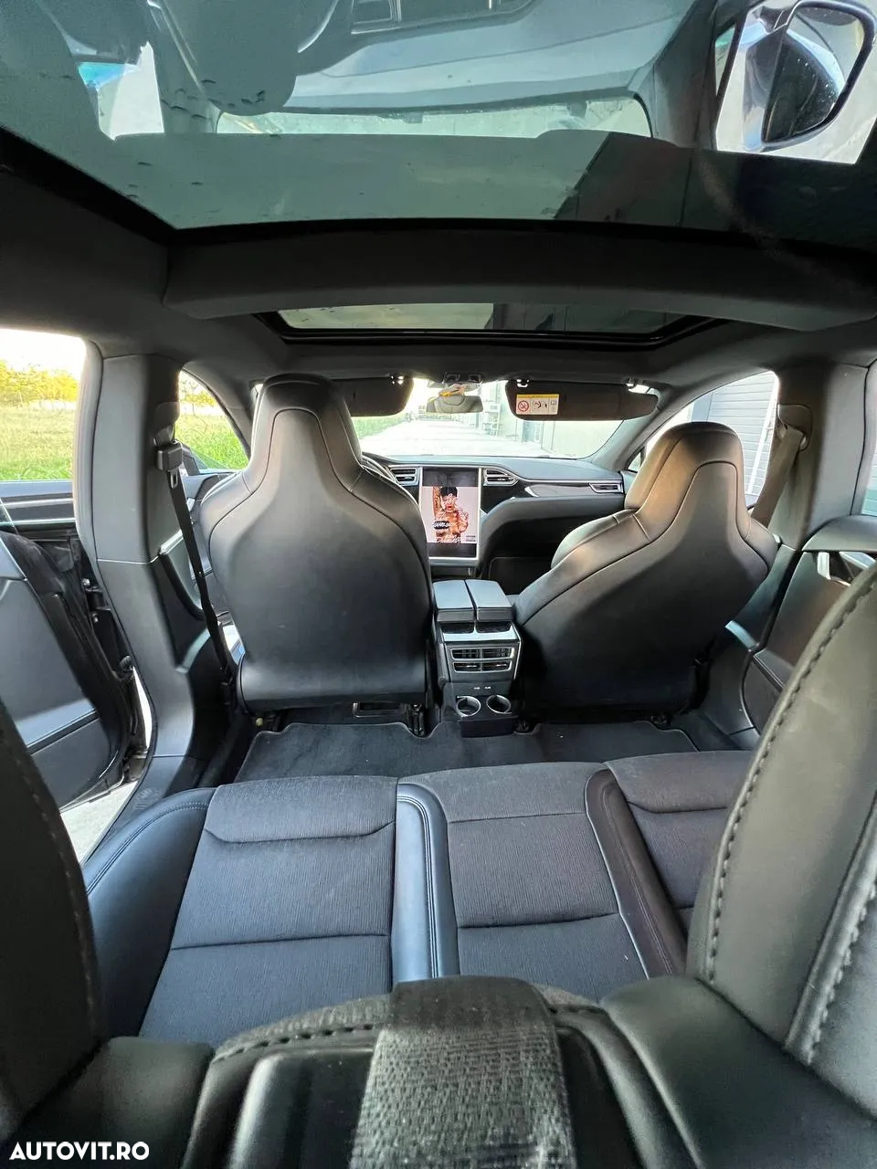 Tesla Model S 70D Allradantrieb - 14