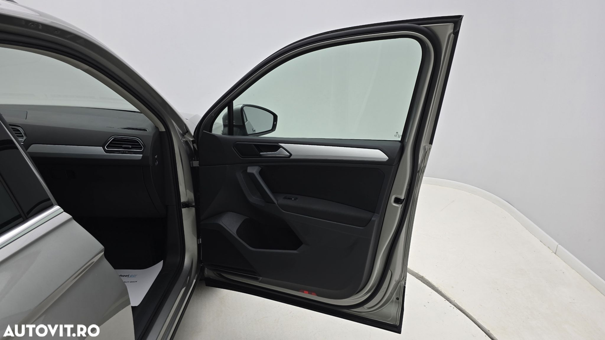 Volkswagen Tiguan - 18