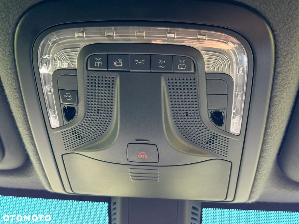 Mercedes-Benz Sprinter - 20