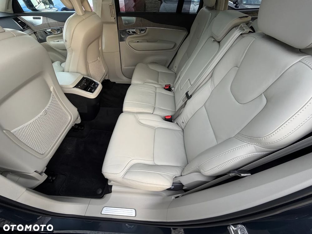 Volvo XC 90 B5 D AWD Geartronic Inscription - 34