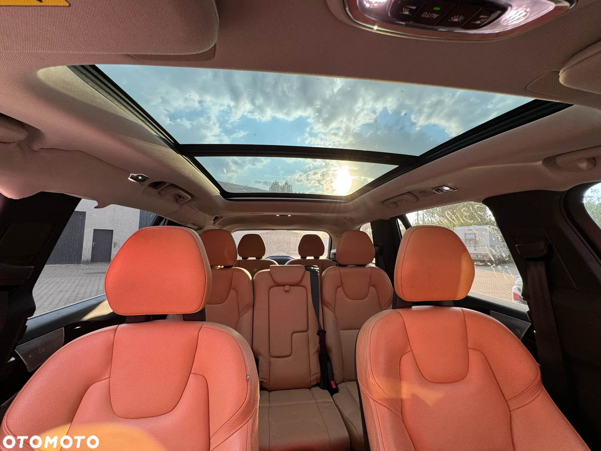 Volvo XC 90 T6 AWD Momentum 7os - 14