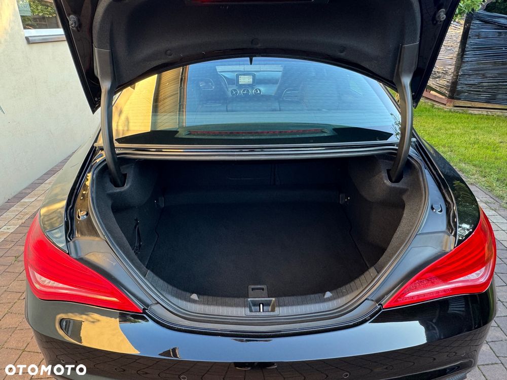 Mercedes-Benz CLA 180 - 10