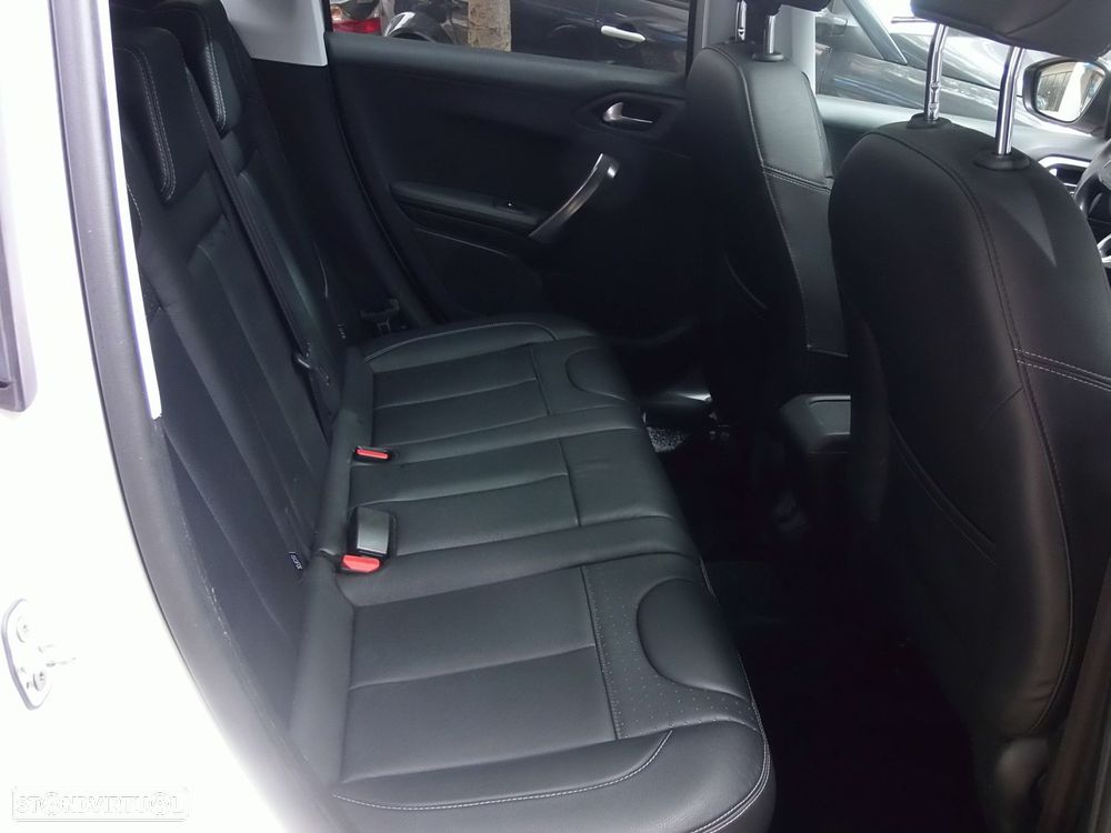 Peugeot 2008 e-HDi FAP 115 STOP & START Business-Line - 14