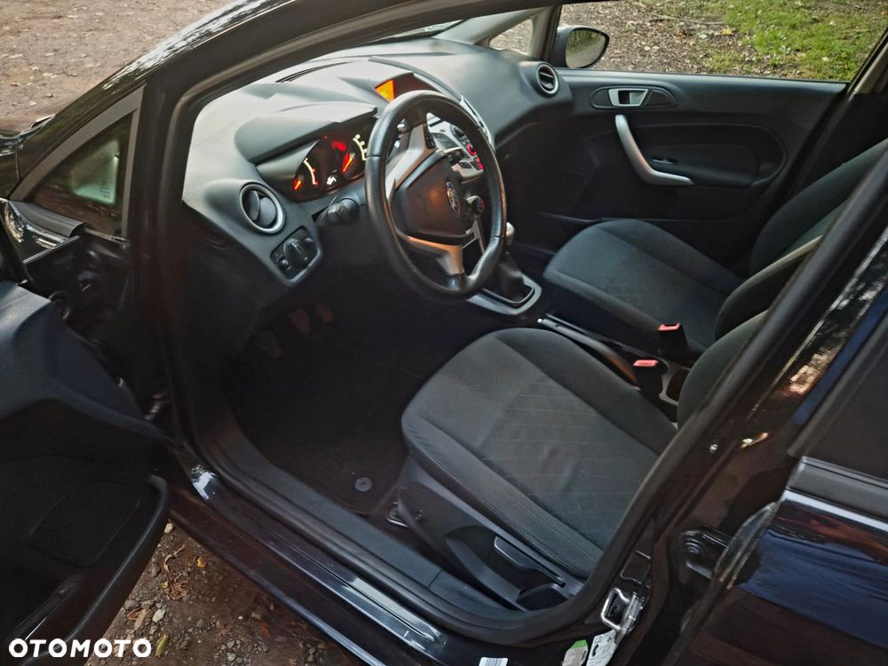 Ford Fiesta 1.25 Champions Edition - 9