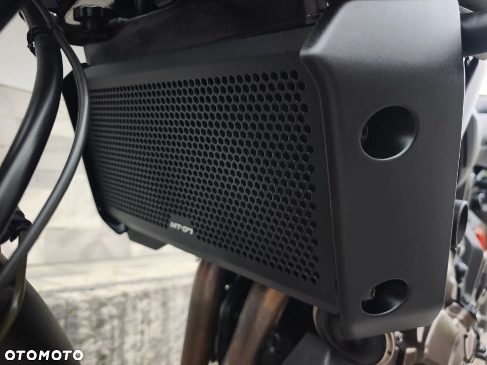 Yamaha MT - 18
