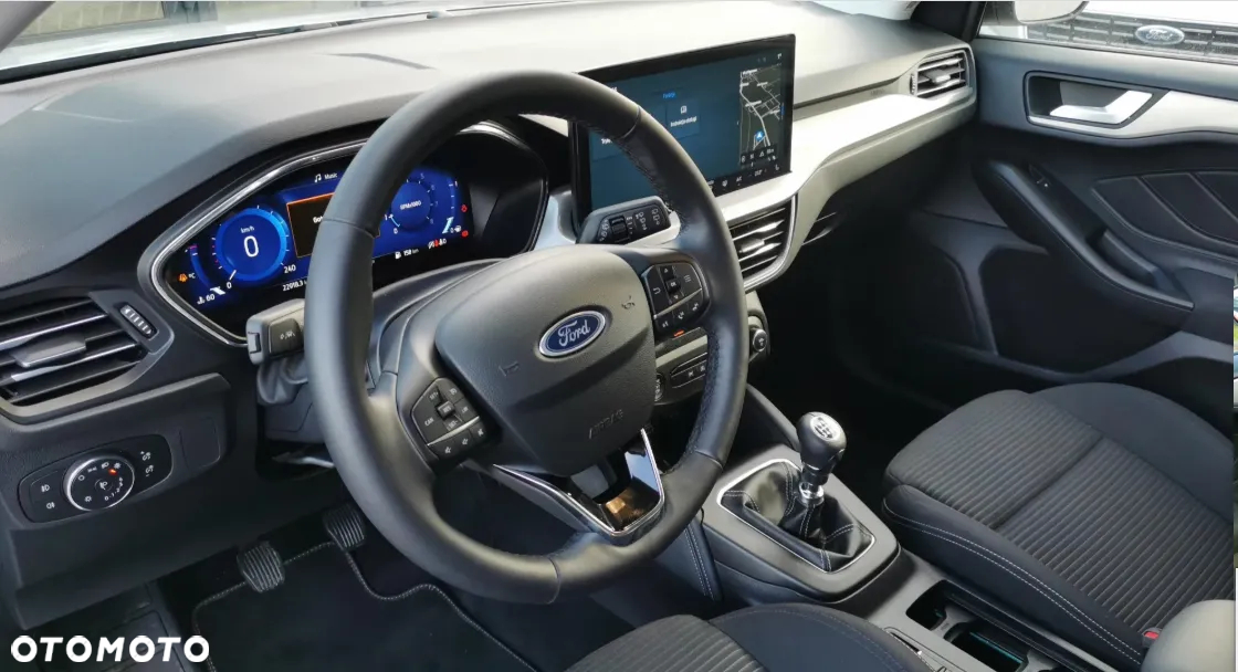 Ford Focus 1.0 EcoBoost Titanium X - 13