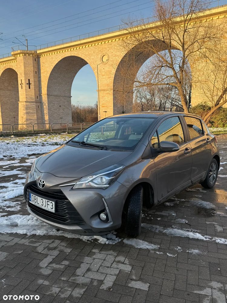 Toyota Yaris 1.5 Premium - 7