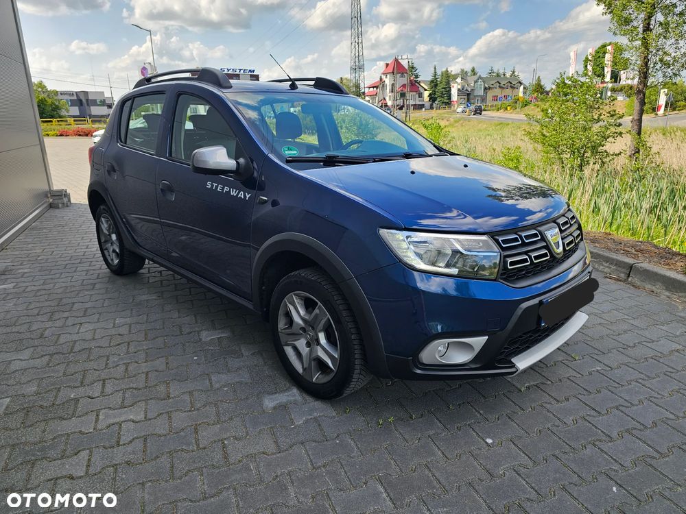 Dacia Sandero TCe 90 Celebration - 1