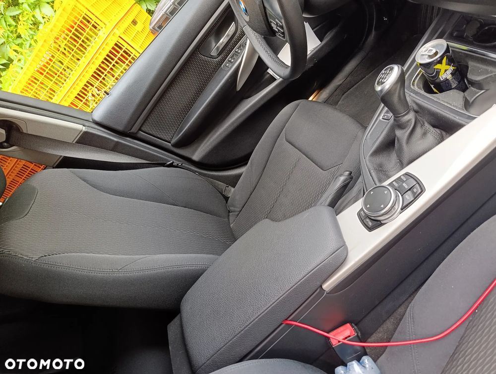BMW Seria 3 320d - 16