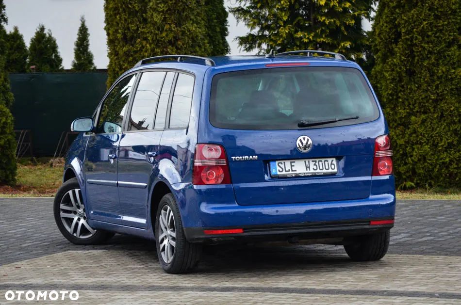 Volkswagen Touran 2.0 TDI DPF Highline - 20