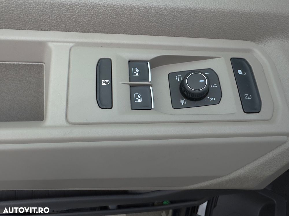 Volkswagen Multivan 2.0 TDI DSG 110KW Life - 8