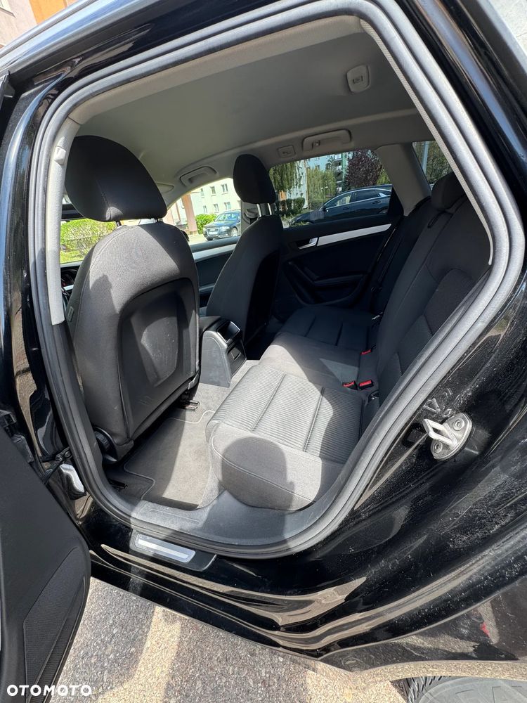 Audi A4 Avant 2.0 TDI DPF Ambiente - 13