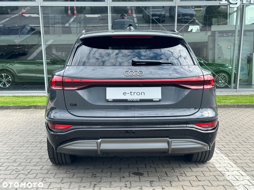 Audi Q6 e-tron - 8