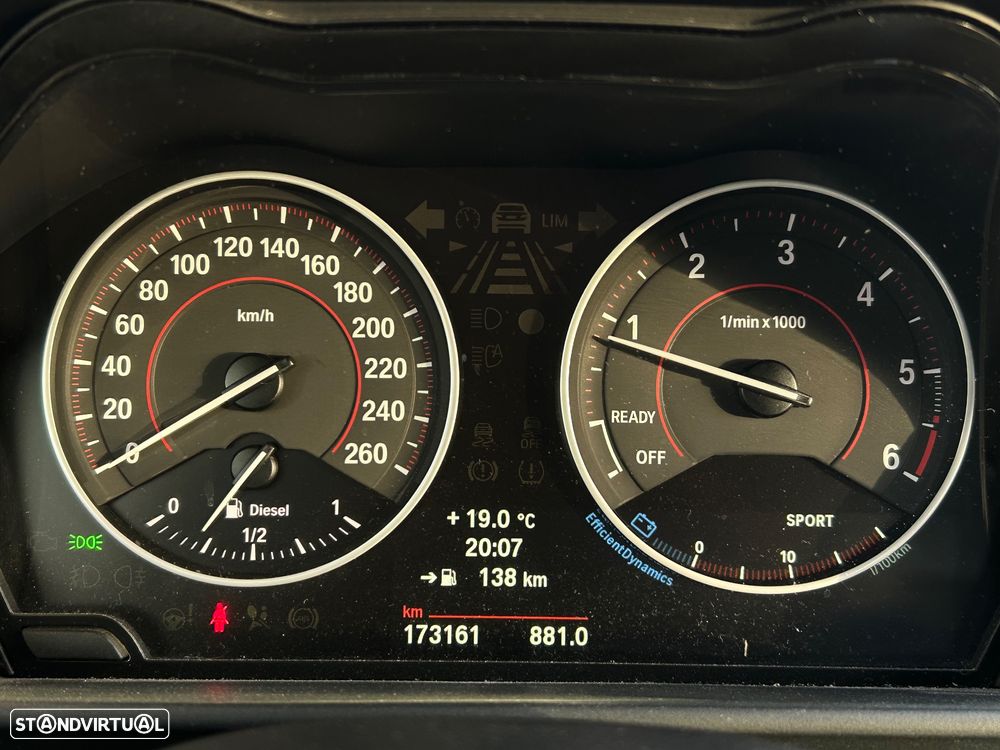 BMW 118 d Pack M - 18