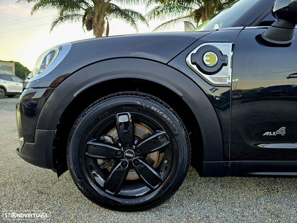 MINI Countryman Cooper SE Premium Essential Auto - 11