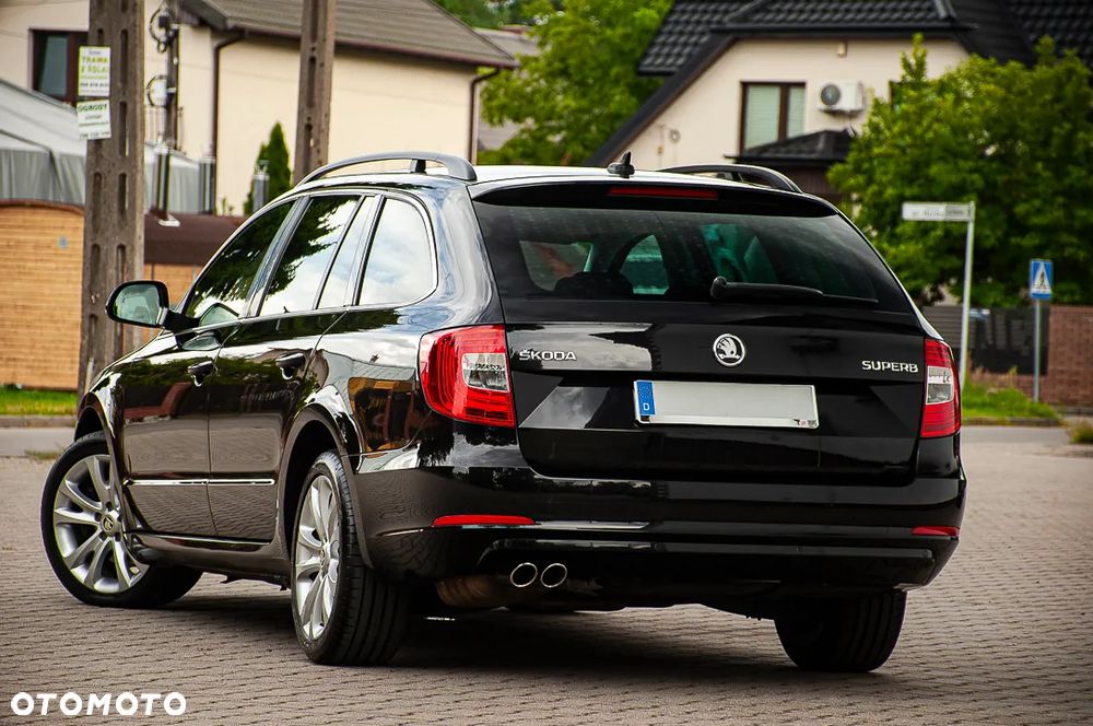 Skoda Superb 2.0 TDI Green tec DSG Elegance - 20