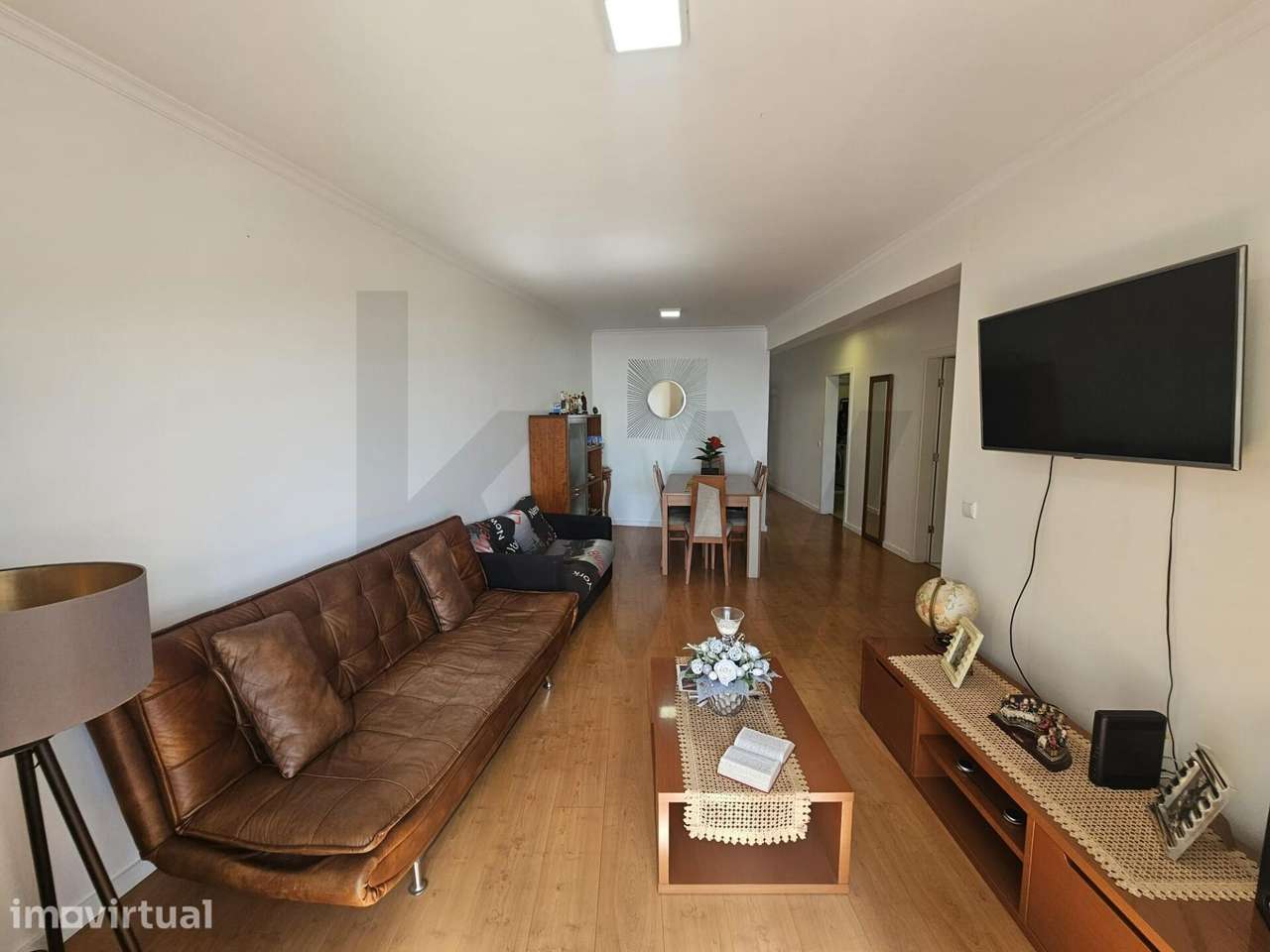 Apartamento T2  com varanda e vista mar para Arrendamento no Caniço - Grande imagem: 2/26