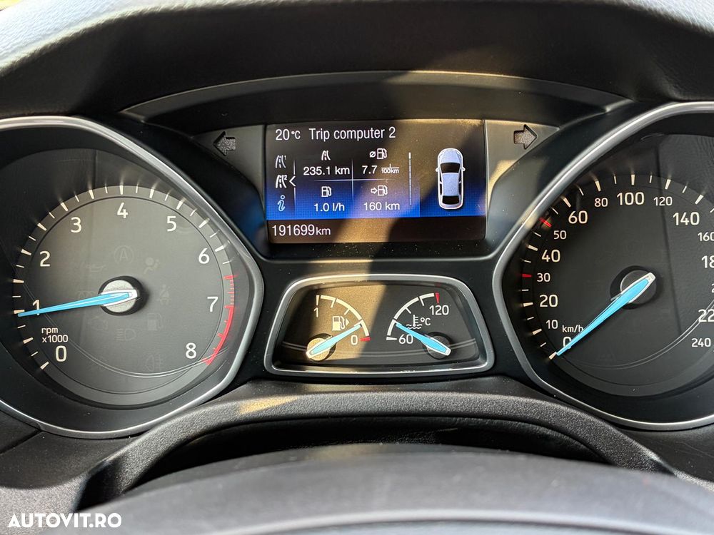 Ford Focus 1.5 EcoBoost Start-Stopp-System TITANIUM - 28