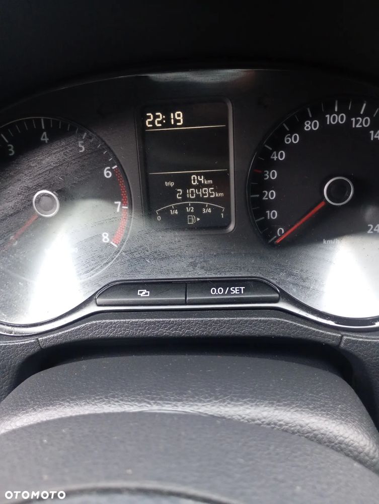 Volkswagen Polo 1.2 Comfortline - 6